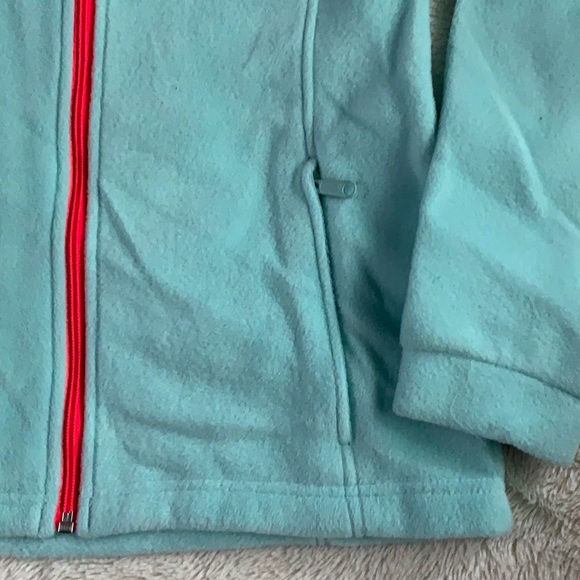 New Columbia Sweater - Picture 4 of 4